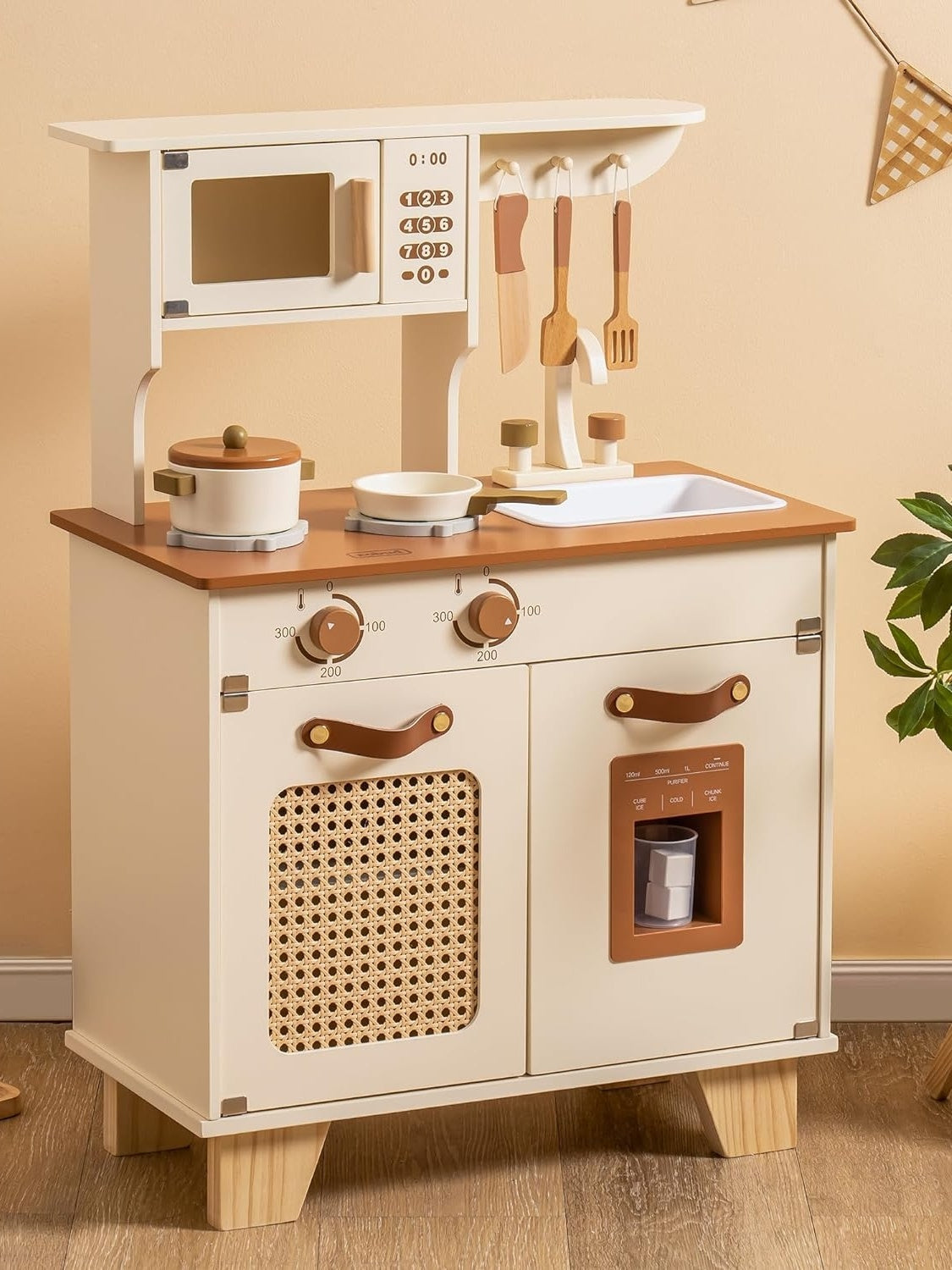 Wooden Play Kitchen with Pretend Ice Cube Dispenser for Toddlers Aged 3 and Up