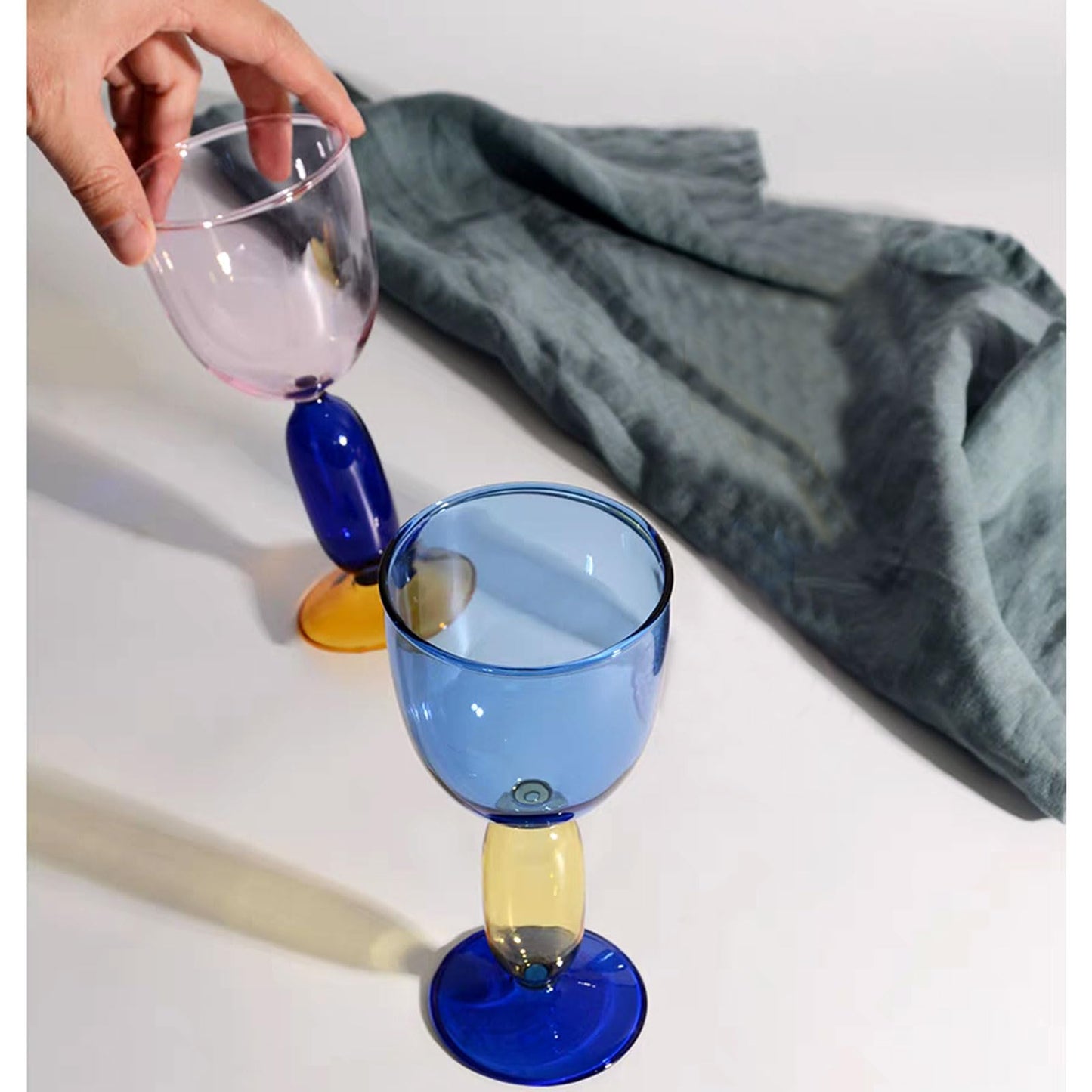 Creative Wine Glasses, 13.5 oz Red Wine Glass Colorful Wine Glass Goblet Wine Cocktail Juice Glass for Party Dinner Wedding Festival Kitchen Bar Celebration (1Pcs) (1)