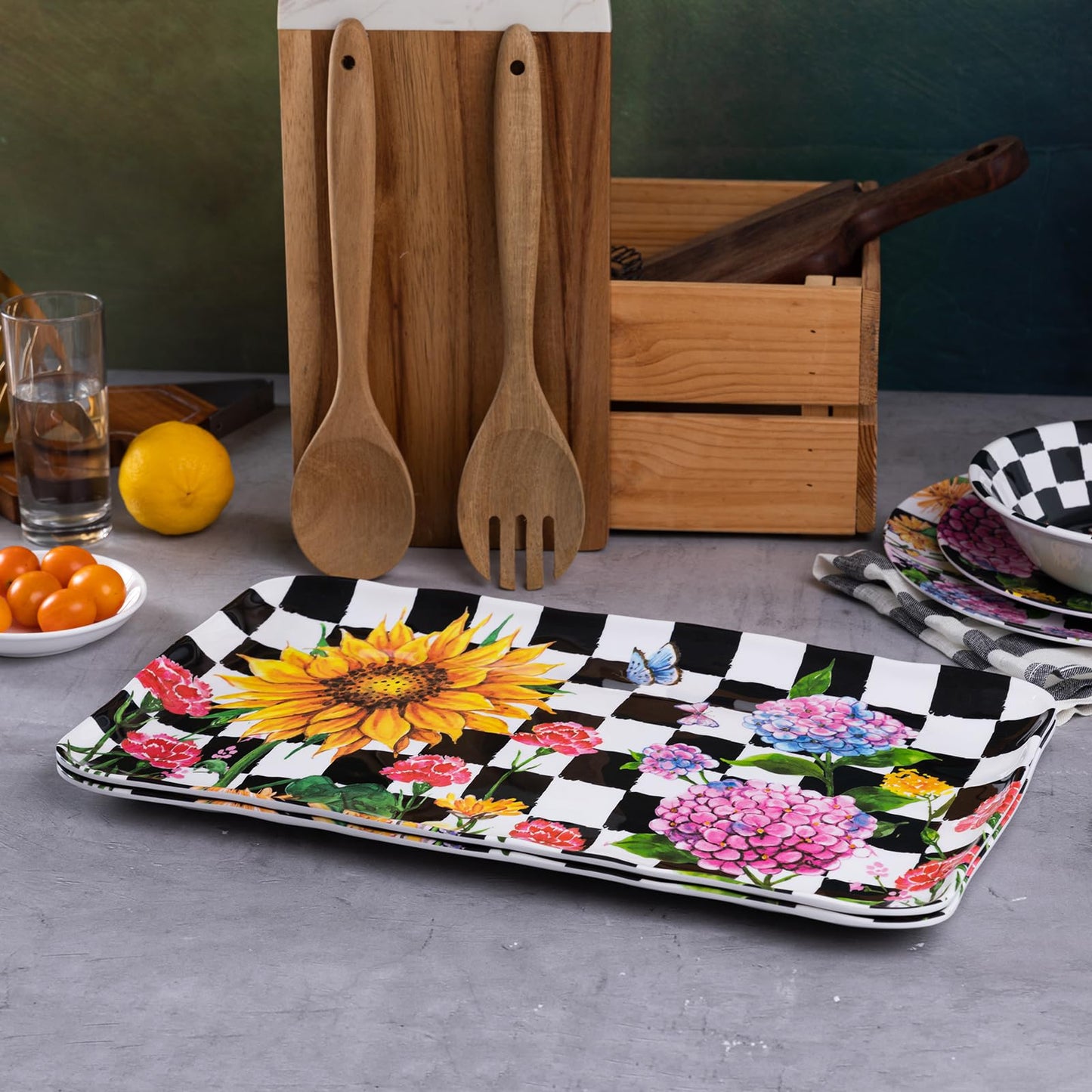 Black Plaid and Floral Rectangular Melamine Sunflower Serving Tray, 2-Piece Hydrangea Serving Platter Set, 17.5" x 10" Colorful Trays/Platters Sets for Outdoor and Indoor Dining and Entertaining Parties, Black Plaid
