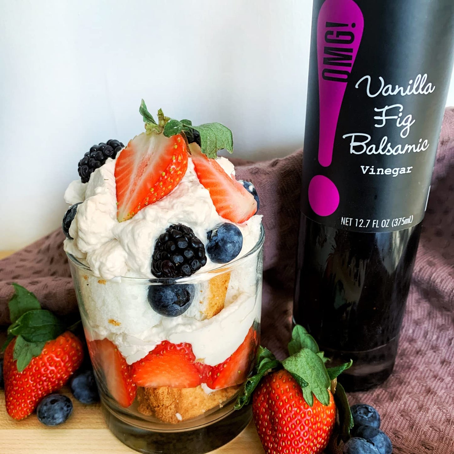 OMG! Oils: Gourmet Vanilla Fig Barrel-Aged Balsamic Vinegar (Perfect for Dipping, Marinades, Glazing and Topping!), 375ml/12.7oz…