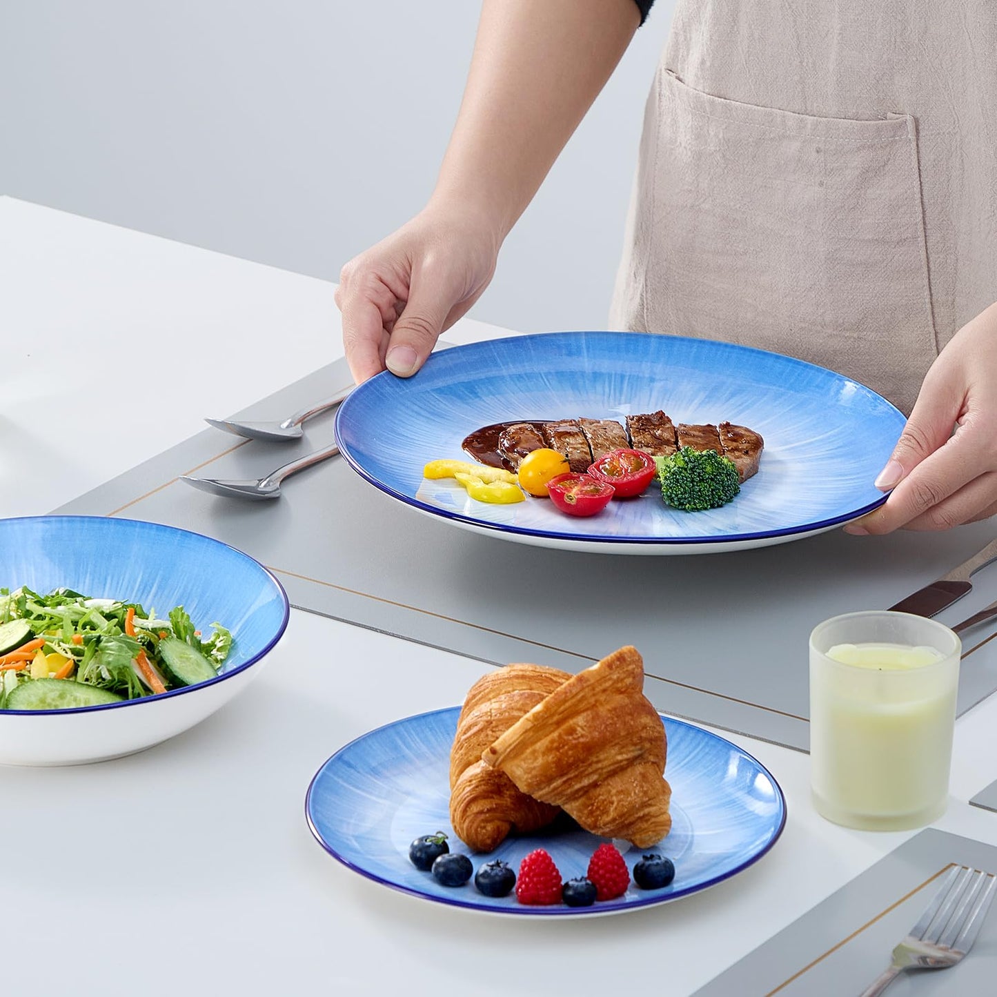 Bestone 12 Piece Round Kitchen Dinnerware Set,Plates and Bowls sets,Dishes, Plates, Bowls, Dish Set,Plates and Bowls,Service for 4, Chip Resistant Porcelain,Starburst Blue