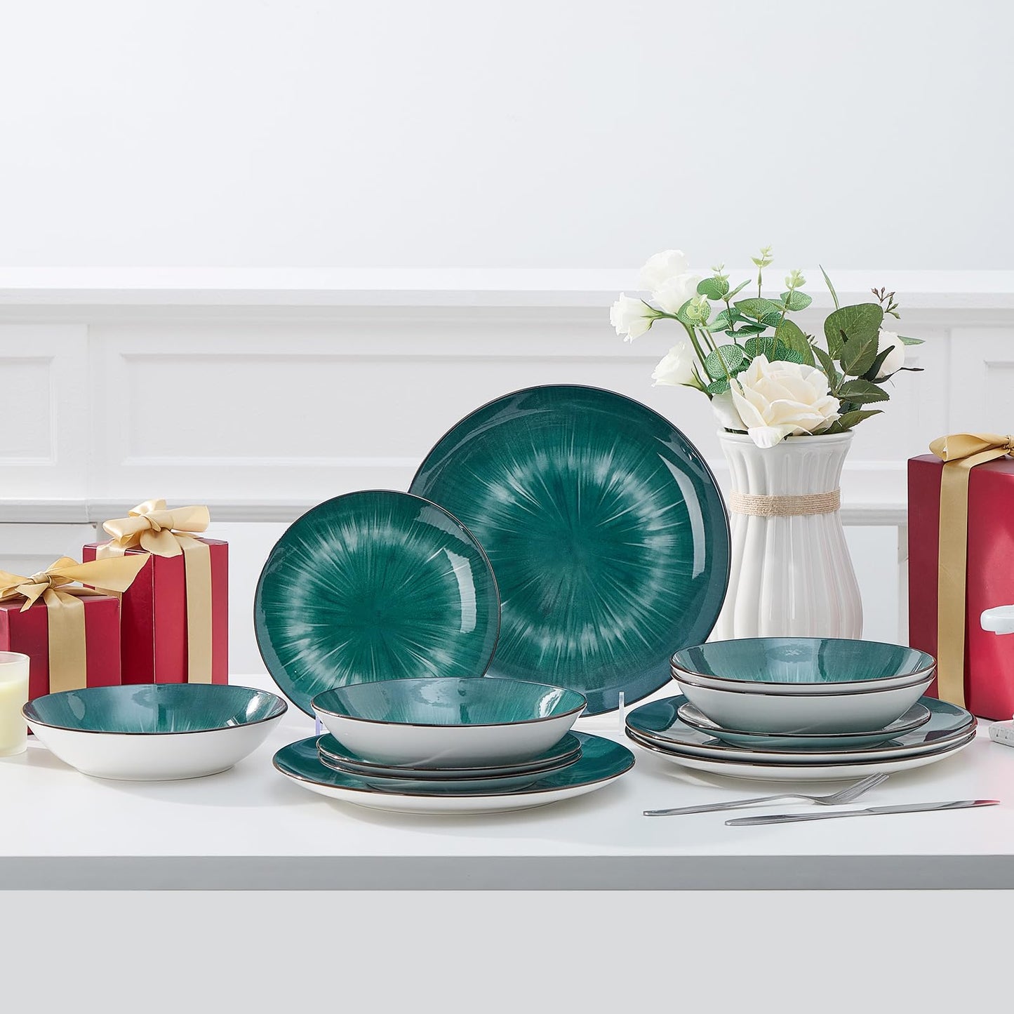 Bestone 12 Piece Round Kitchen Dinnerware Set,Plates and Bowls sets,Dishes, Plates, Bowls, Dish Set,Plates and Bowls,Service for 4, Chip Resistant Porcelain,Starburst Green