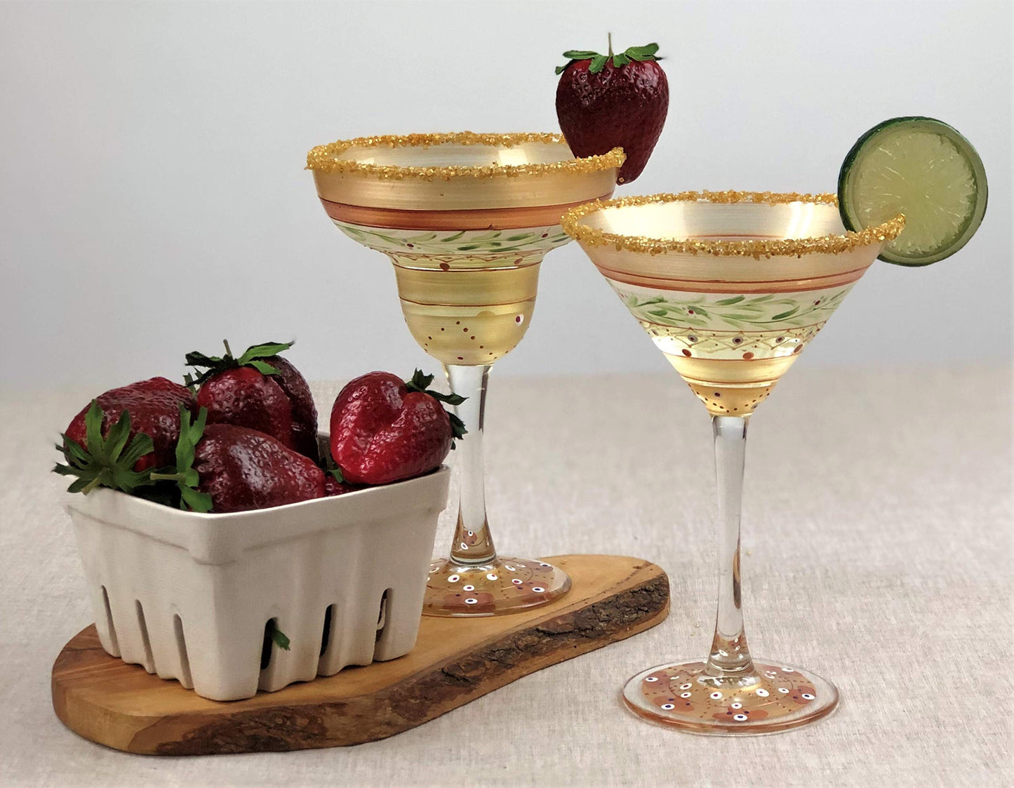 Golden Hill Studio Hand Painted Martini Glasses Set of 2 - Moroccan Mosaic Gold Garland Collection - Hand Painted Glassware by USA Artists - Unique and Decorative Martini Glasses, Kitchen Table Déco