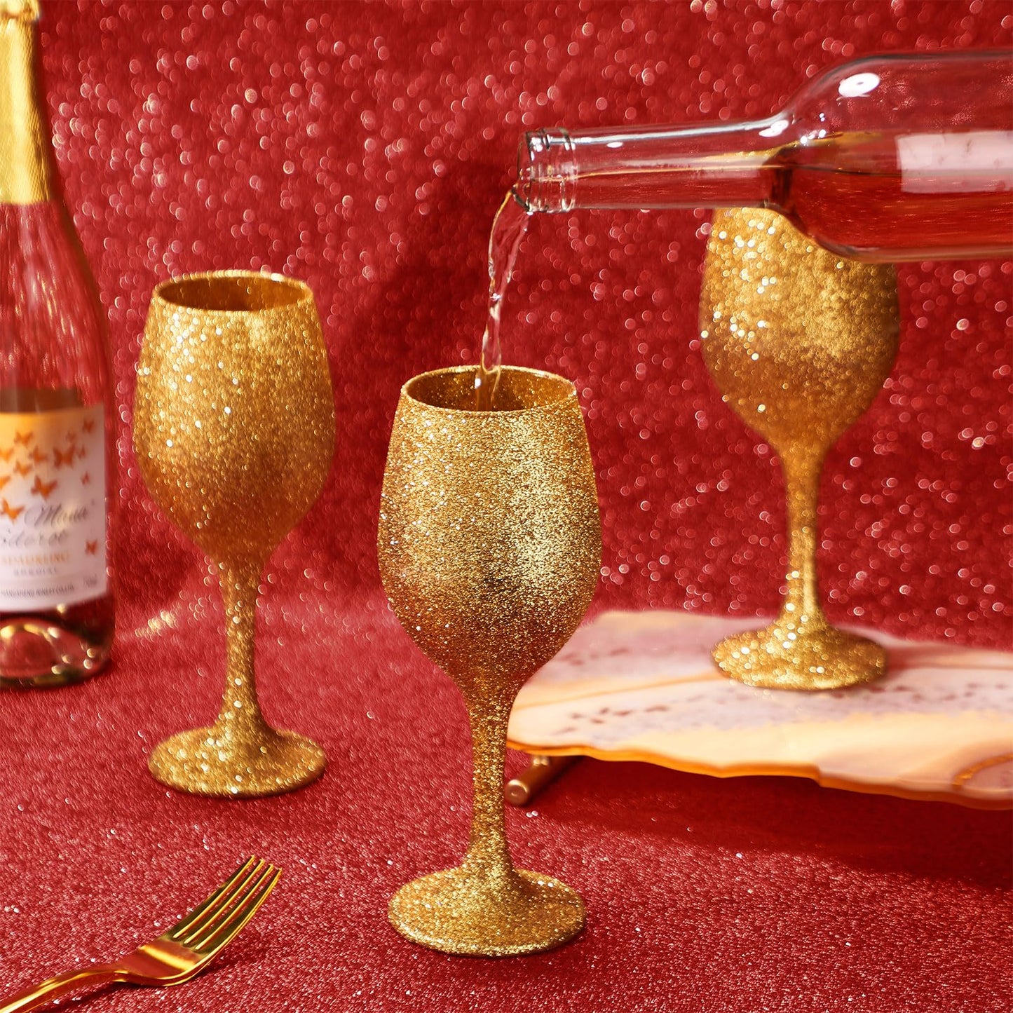 Singhoow Christmas Wine Glasses Set of 12, Glitter Long Stem Wine Glasses 13.5 oz Glitter Glass Wine Cups for Wedding, Anniversary and Home(Gold)