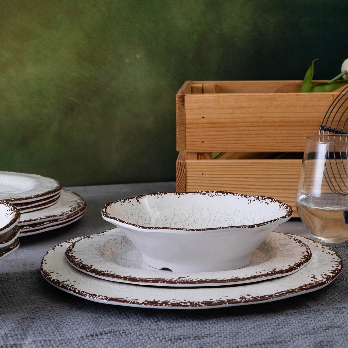 White Rustic Large Farmhouse Serving Platters, 2 Piece Melamine Dinnerware Set, 17.5 x 10 Inches Vintage Serving Tray, Rectangle White Rustic Trays Set of 2