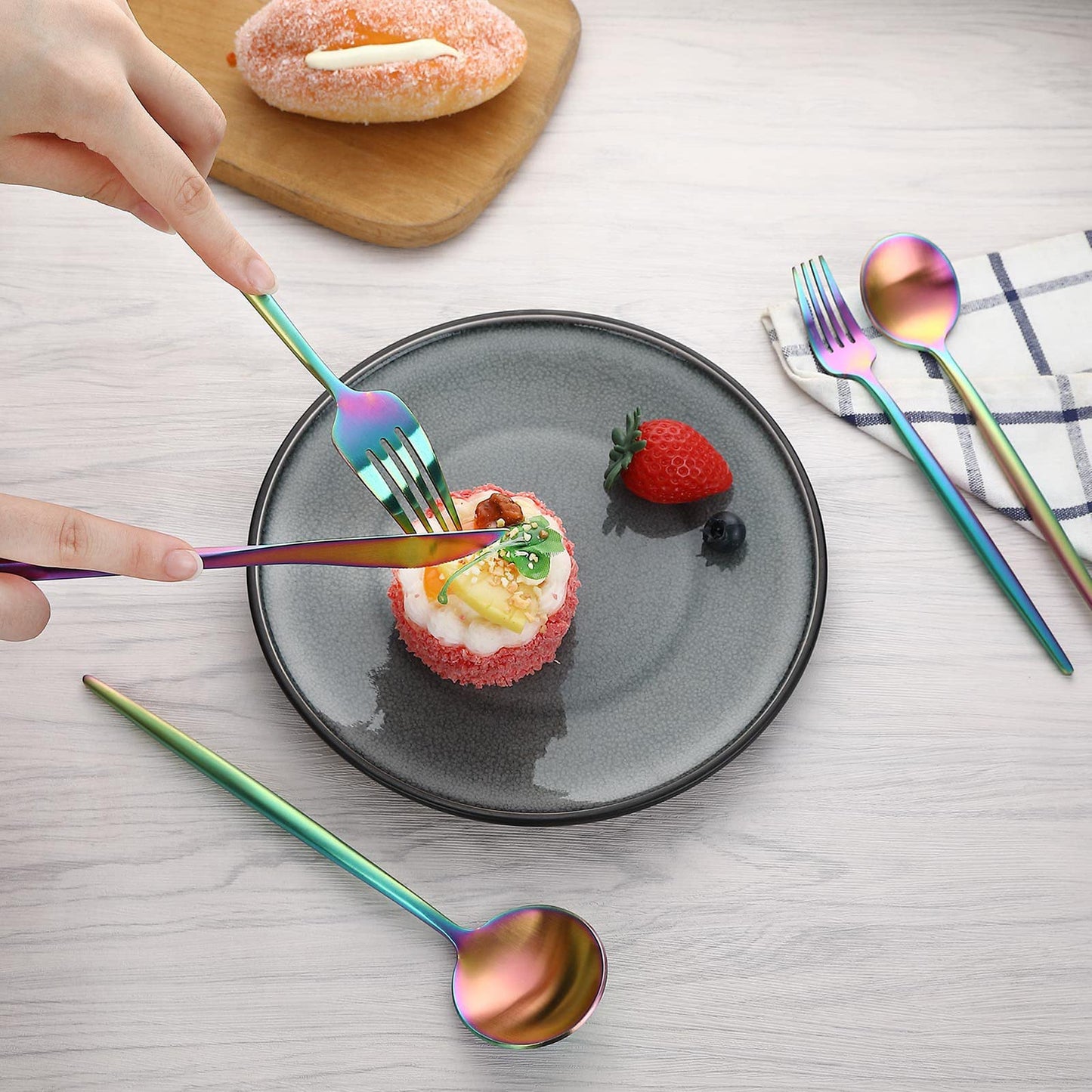 Rainbow Flatware Matte Silverware Set - 20 Piece 18/10 Colorful Stainless Steel Flatware Cutlery Utensils Tableware Set Service for 4, Includes Knife/Fork/Spoon, Reusable, Dishwasher Safe