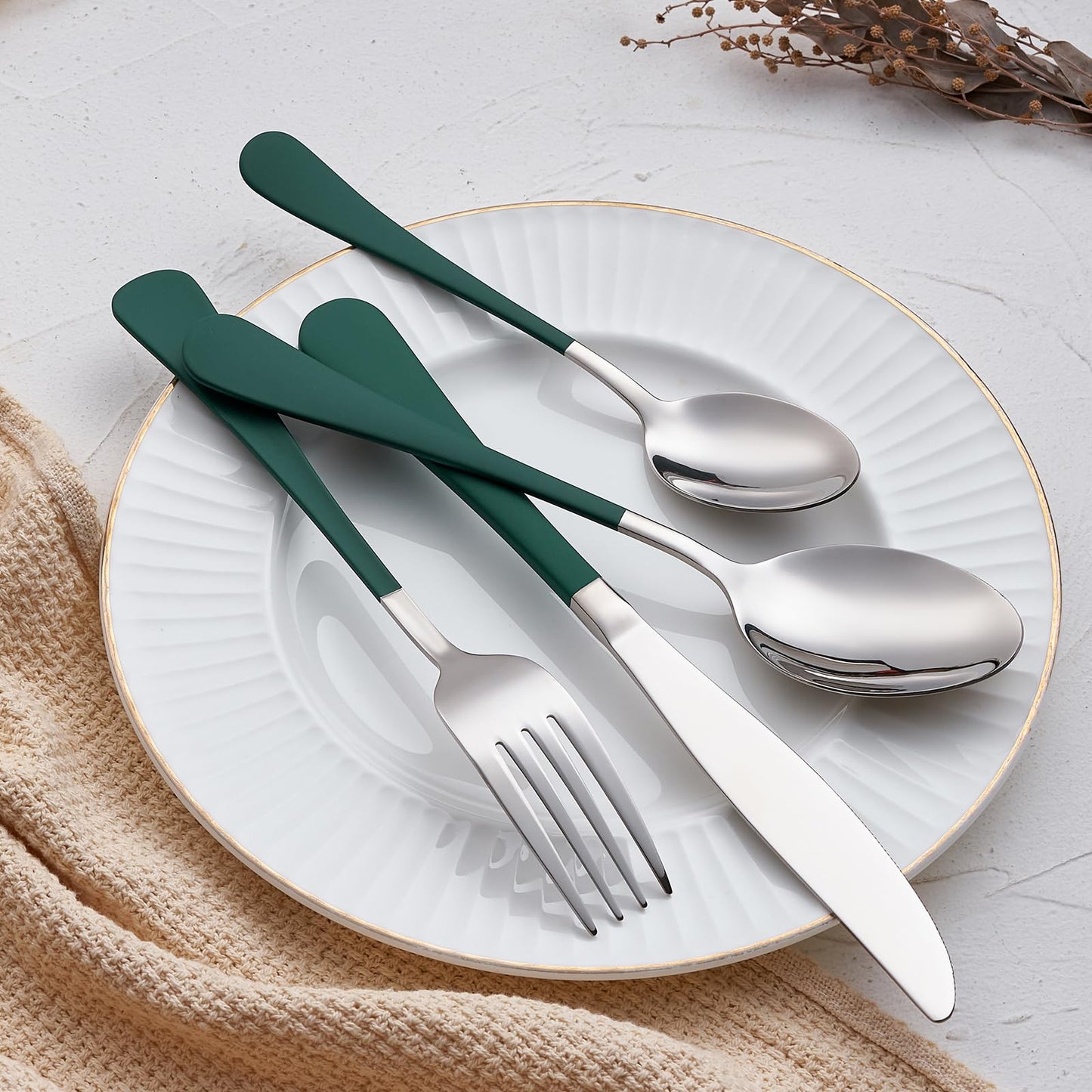 Green 20-Piece Silverware Set 18/0 Stainless Steel Flatware Green Handle Cutlery Set Service for 4 Dinner Knives Forks Spoons Set Mirror Finish Dishwasher Safe