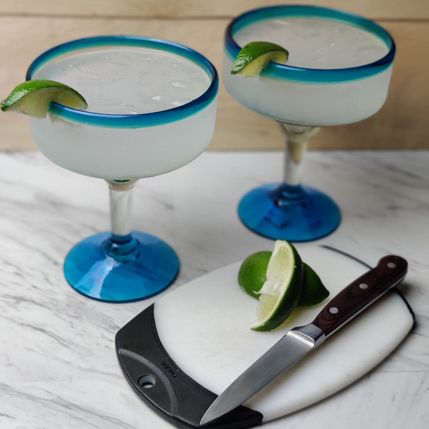 Mexican Hand-Blown Glass – Set of 4 Hand Blown Margarita Glasses (16 oz.) with Aqua Blue Rims