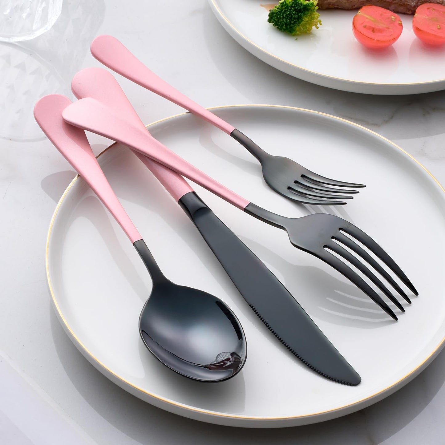 Black and Pink 20-Piece Silverware Set 18/0 Stainless Steel Flatware Warm Pink Handle Cutlery Set Service for 4 Dinner Knives Forks Spoons Set Mirror Finish Dishwasher Safe