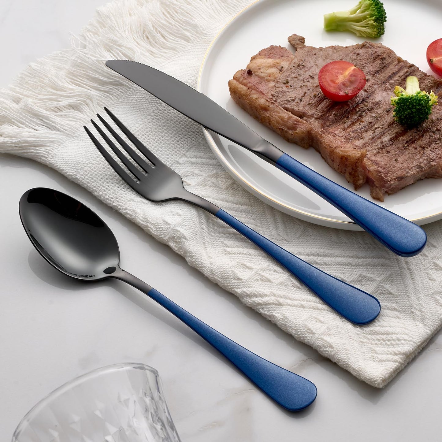 Black and Blue 20-Piece Silverware Set 18/0 Stainless Steel Flatware Sapphire Blue Handle Cutlery Set Service for 4 Dinner Knives Forks Spoons Set Mirror Finish Dishwasher Safe
