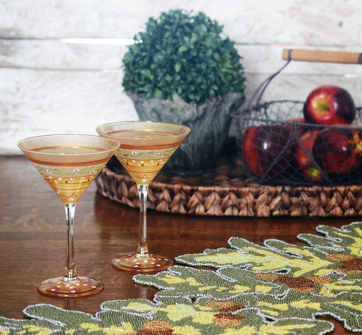 Golden Hill Studio Hand Painted Martini Glasses Set of 2 - Moroccan Mosaic Gold Garland Collection - Hand Painted Glassware by USA Artists - Unique and Decorative Martini Glasses, Kitchen Table Déco