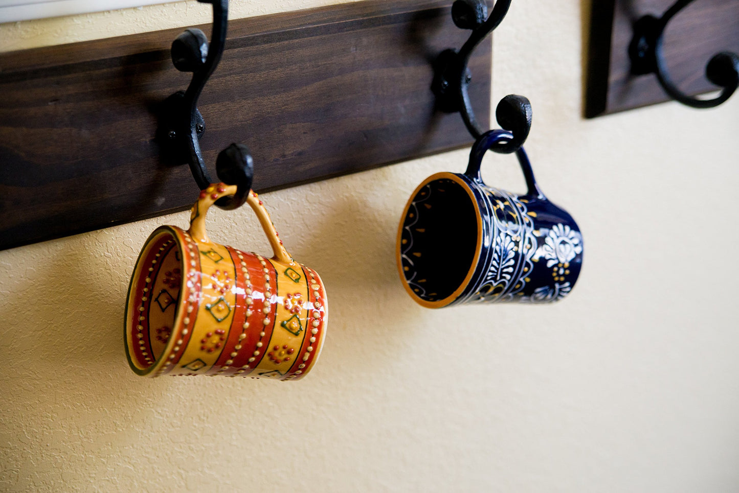 Global Crafts Encantada Handmade Hand-Painted Authentic Mexican Pottery Mugs (1-Pack, Mas Red)